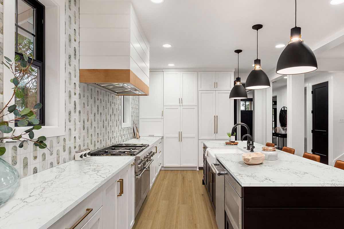 Amber Forrester Luxury Vinyl Plank - Image 4